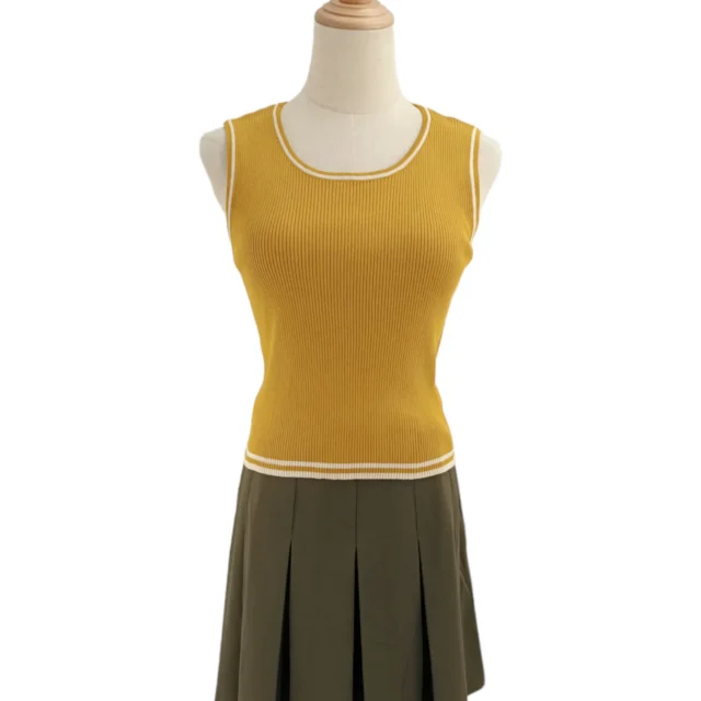 EBONY SLEEVELESS KNIT TOP (V-KV35477)