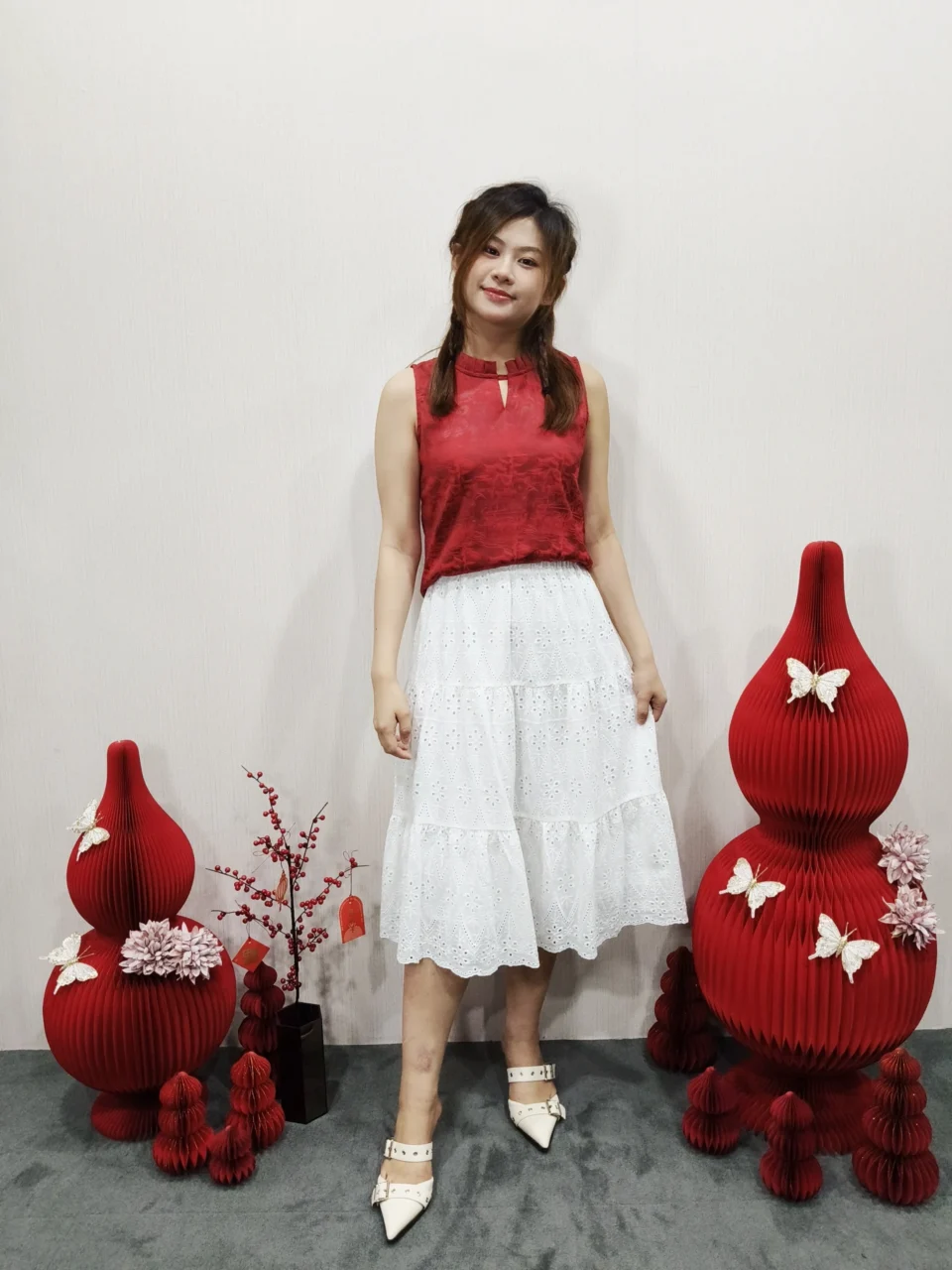 ANNA EMBROIDERY MIDI SKIRT — view 3