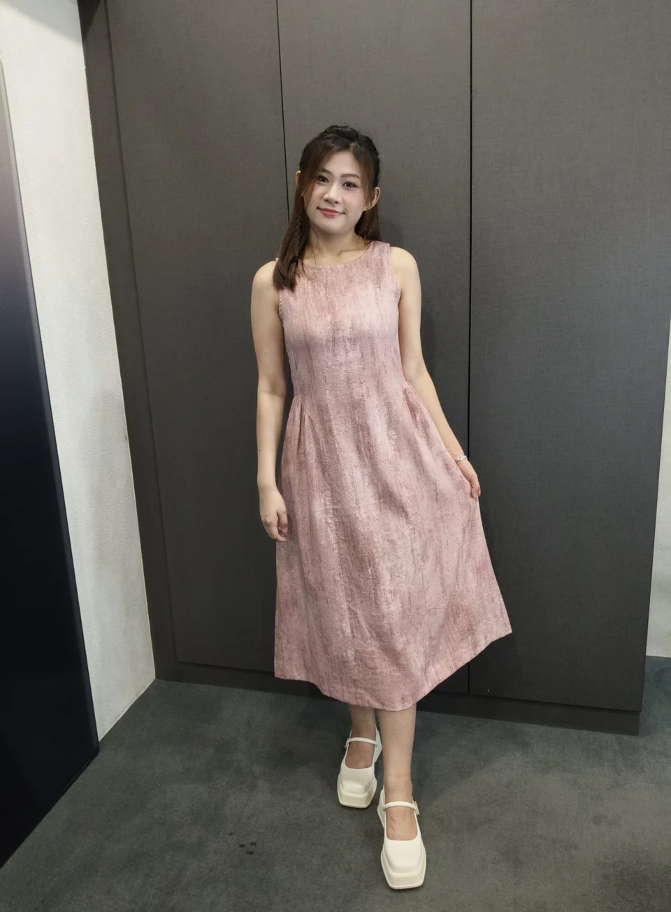 LORNA SLEEVELESS DRESS — view 3