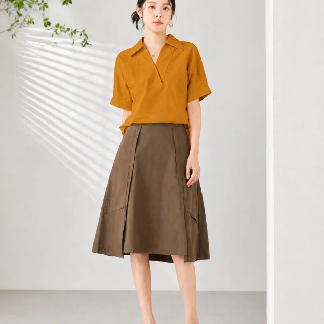 TAYLA RELAXED COLLARED V-NECK BLOUSE