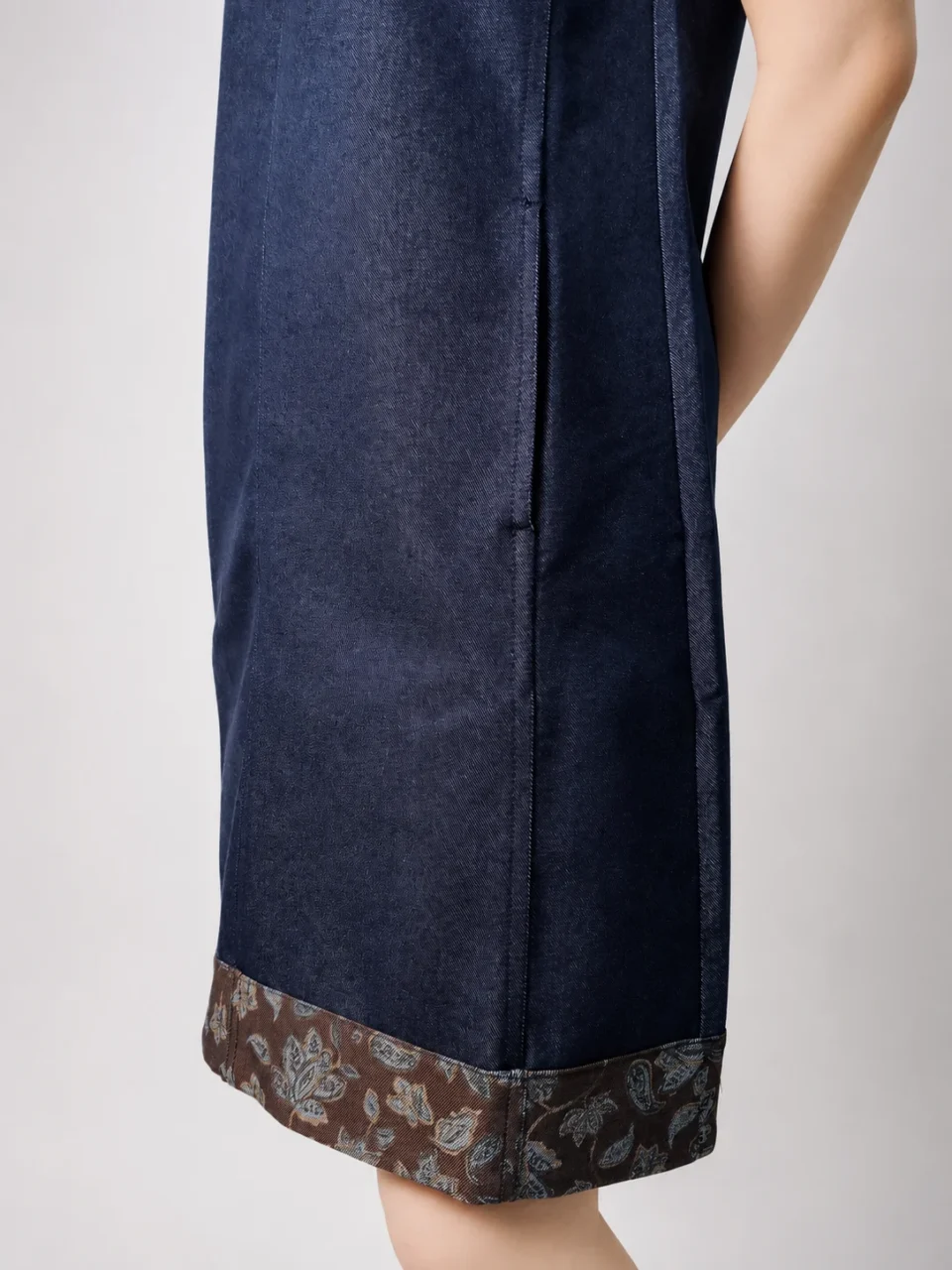 CHARLIE ELEGANT SLEEVELESS DENIM DRESS — view 2