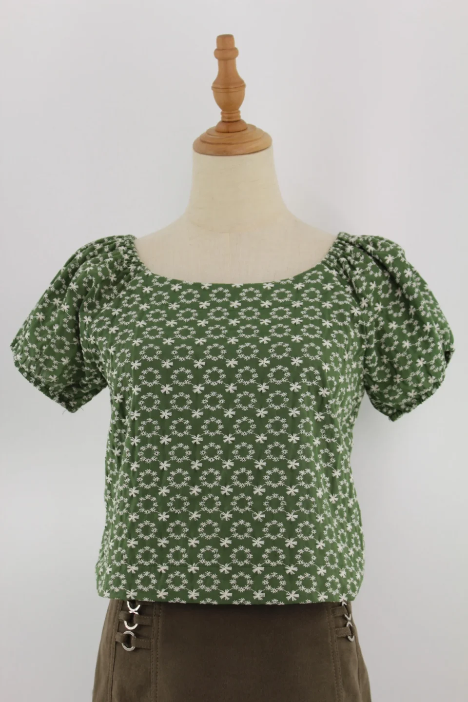 CHANTELLE FLORAL PRINT PUFF SLEEVE TOP