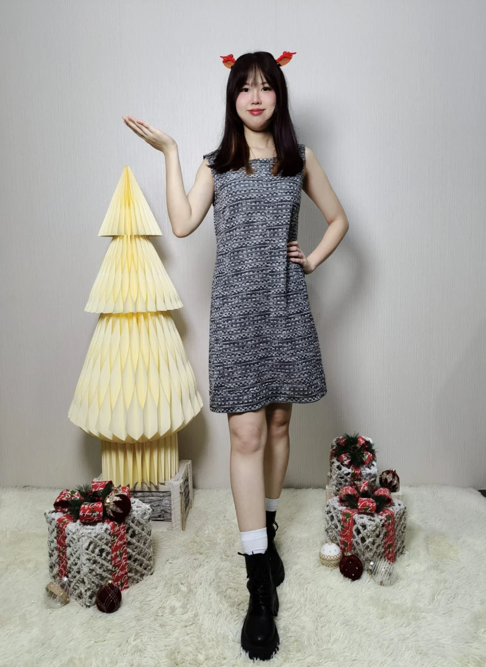 AOIFE TEXTURED SLEEVELESS DRESS — view 4