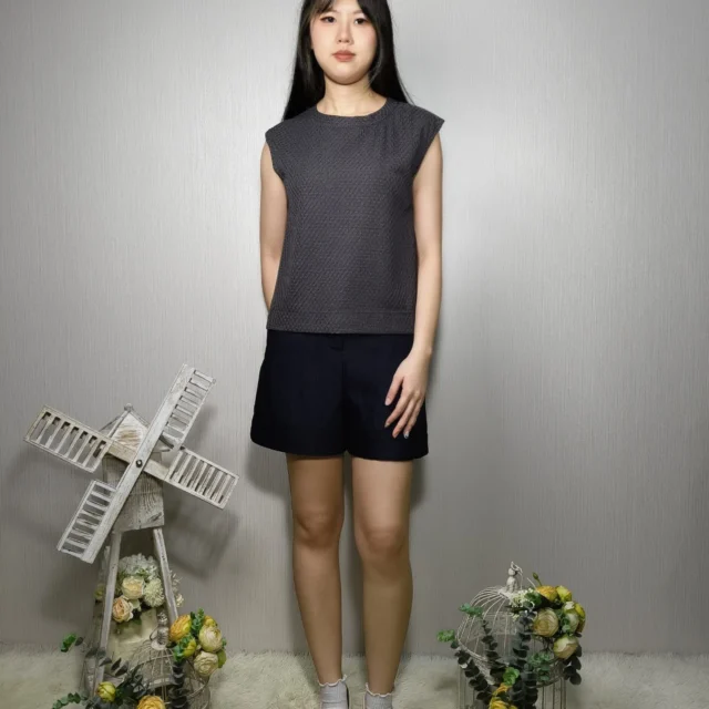 ANYA WAFFLE KNIT SLEEVELESS TOP