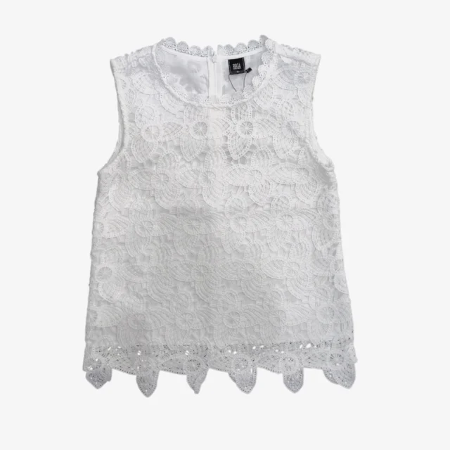 RILEY SLEEVELESS FLORAL LACE BLOUSE